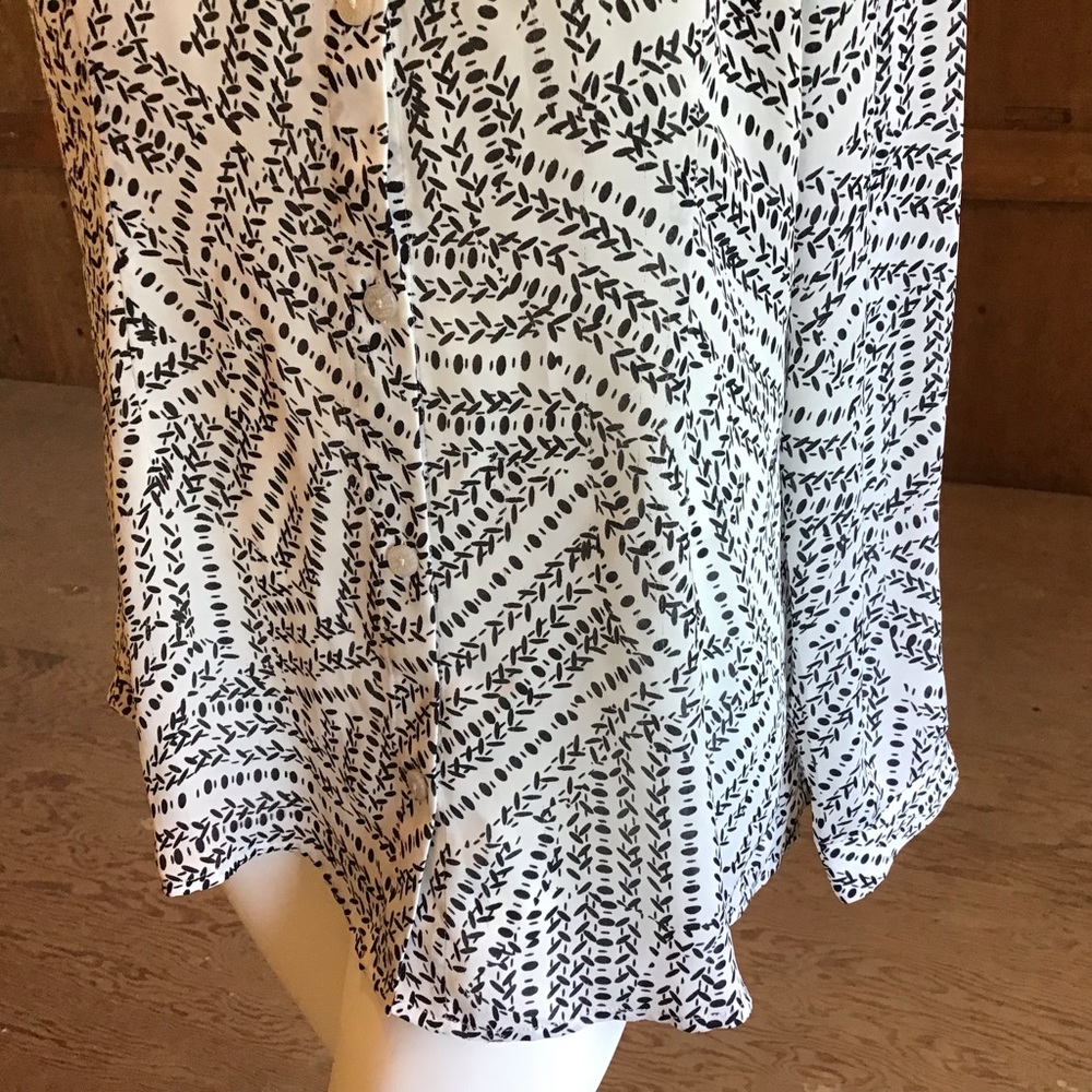 Cabi Button Up Blouse Split Back - image 8
